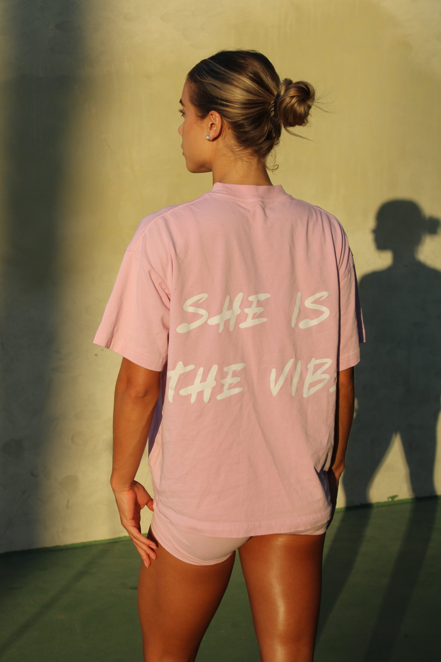 Oversized tee(baby pink): She Is The Vibe