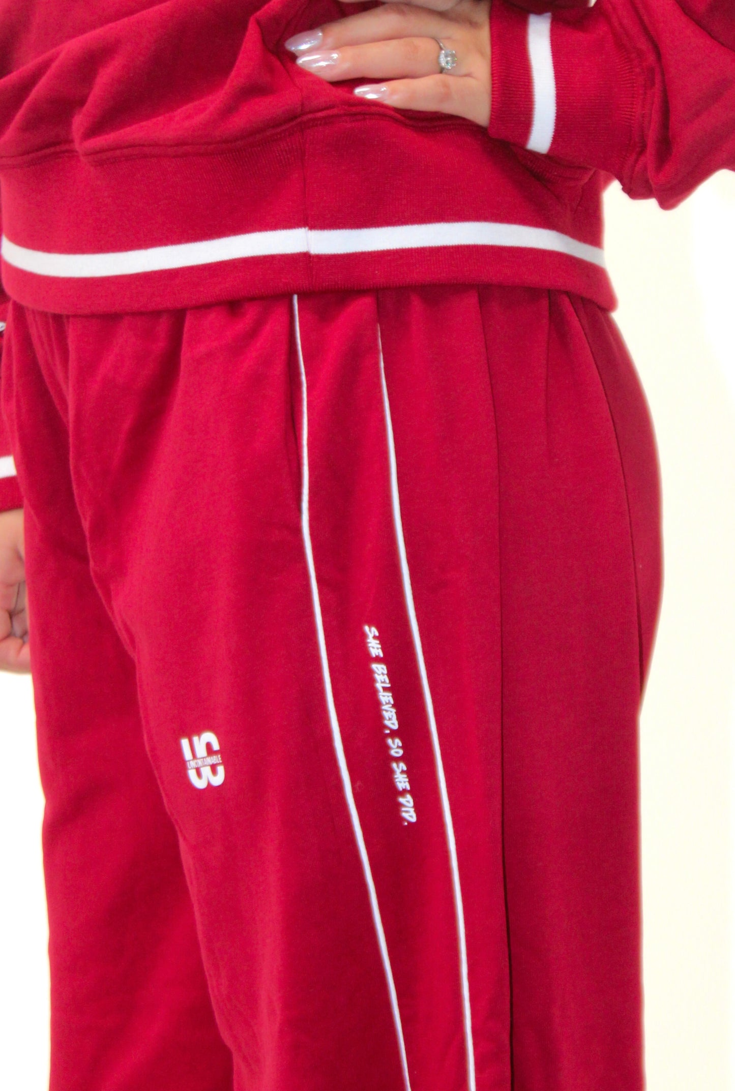 She Believed Wide-legged Sweatpants: Red