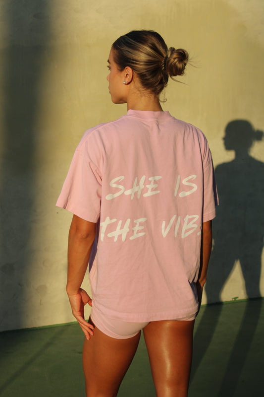 Oversized tee(baby pink): She Is The Vibe
