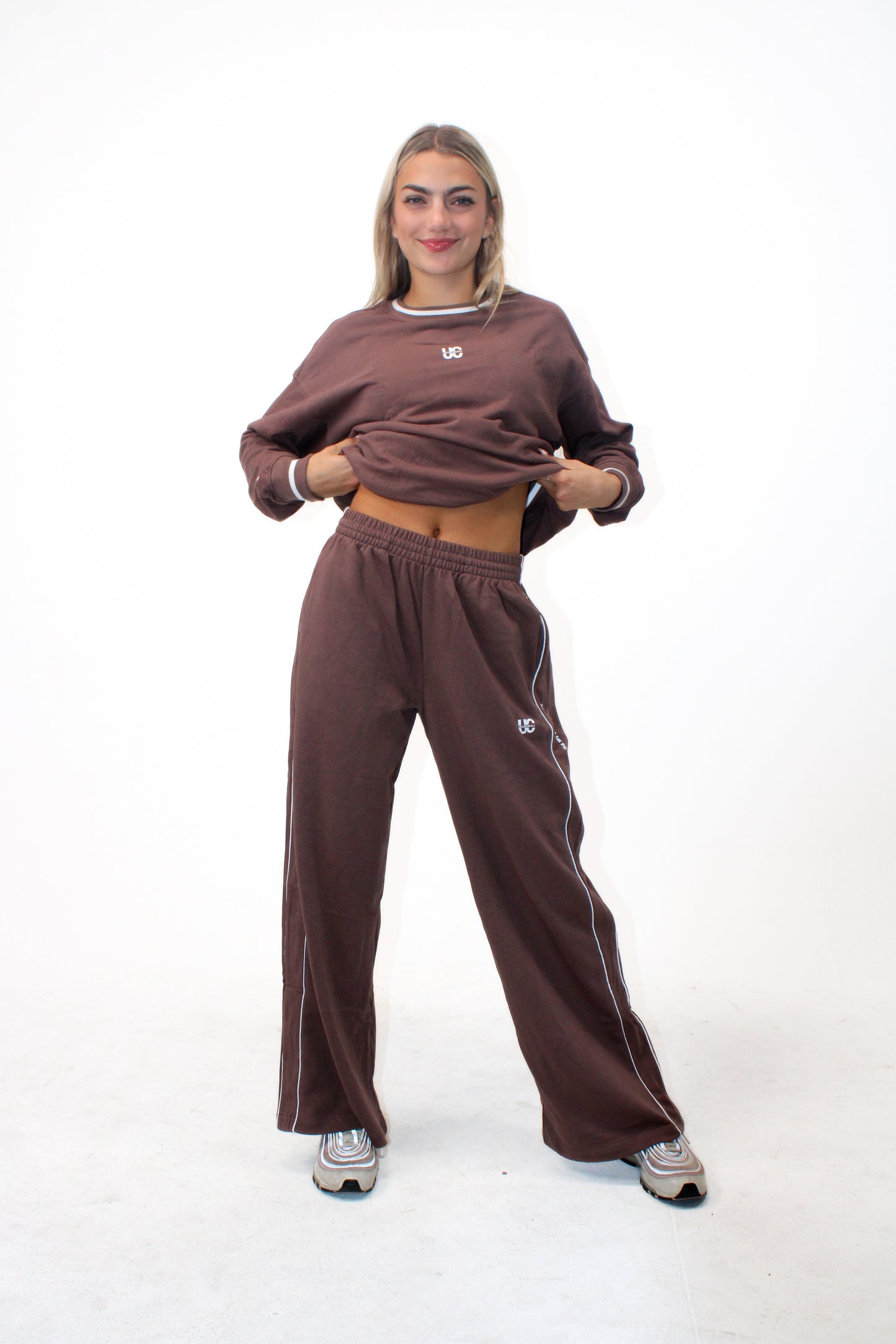 She Believed Pullover: Brown