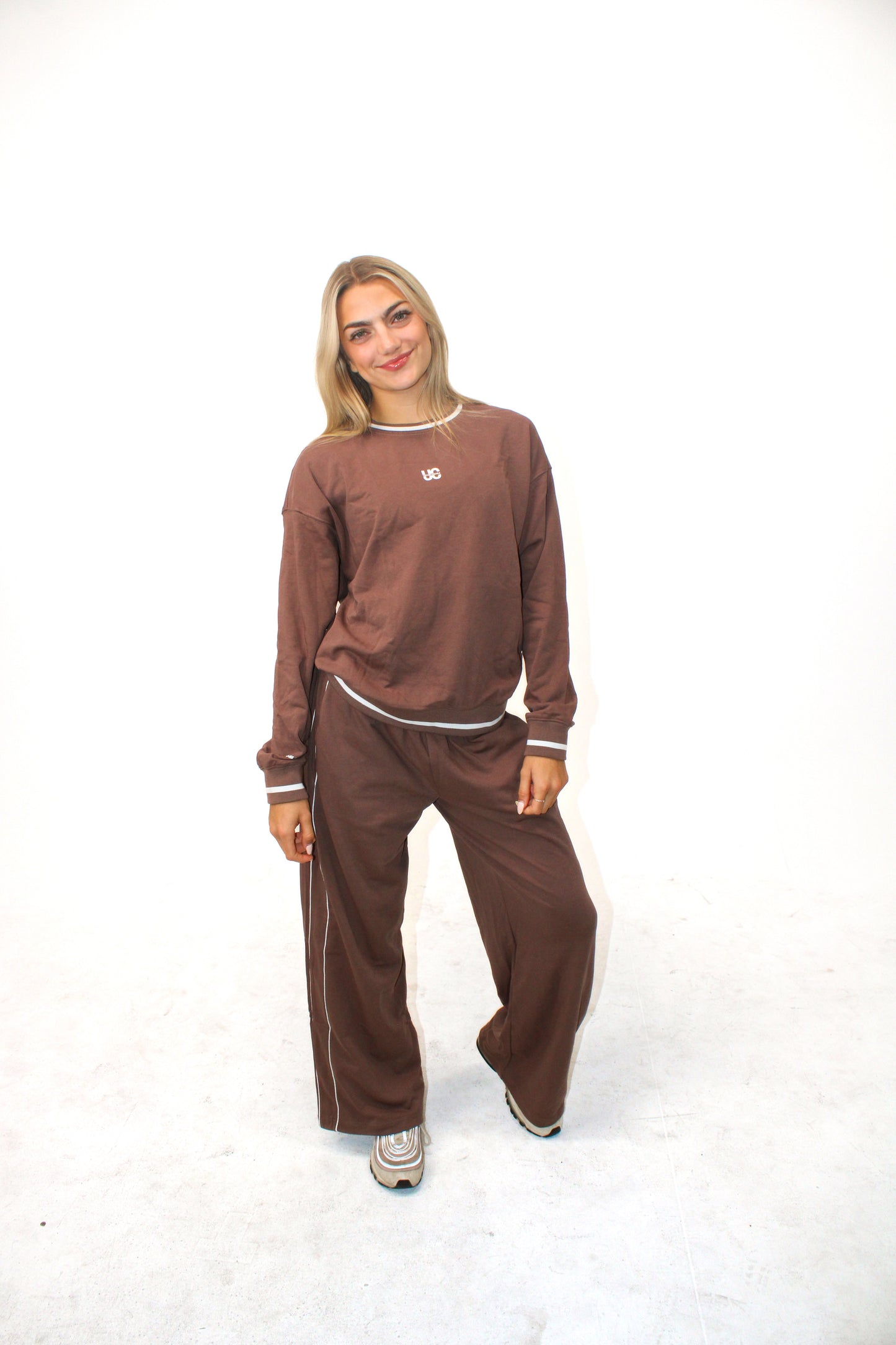 She Believed Pullover: Brown