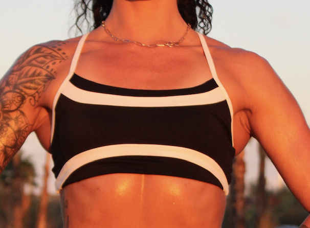 XTRA MILE – BLACK & WHITE BRA