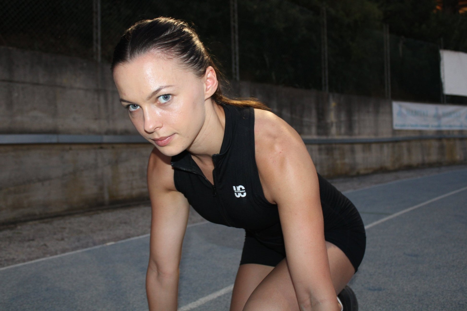 Statement one piece: Black - UncontainableUSA