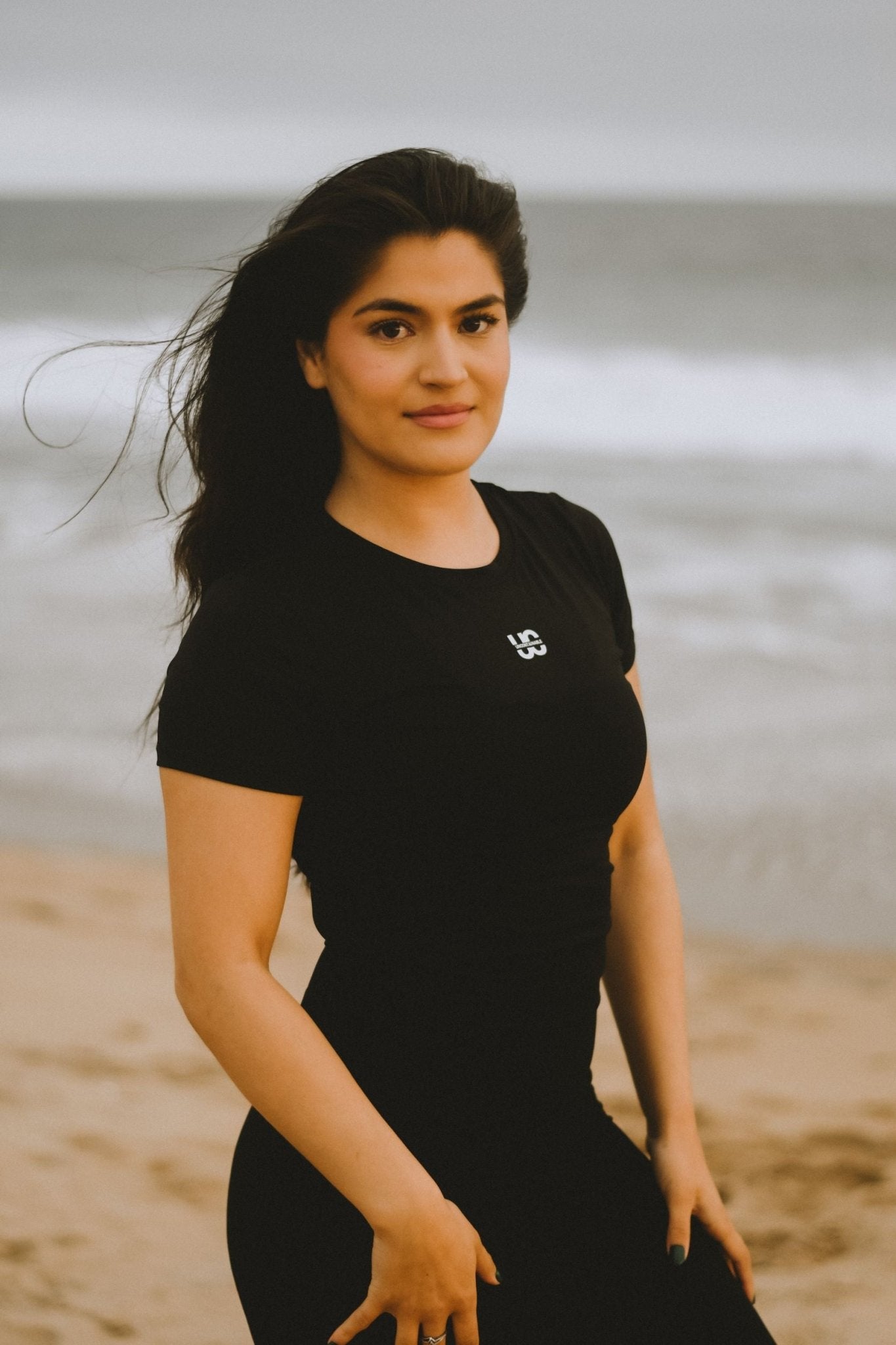 Bold Cropped Shirt- Black - UncontainableUSA